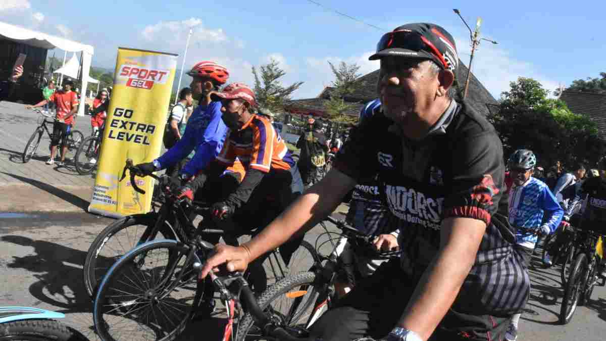 Sepeda Santai ala RAPI Sumedang Meriahkan HUT RI dan Haornas