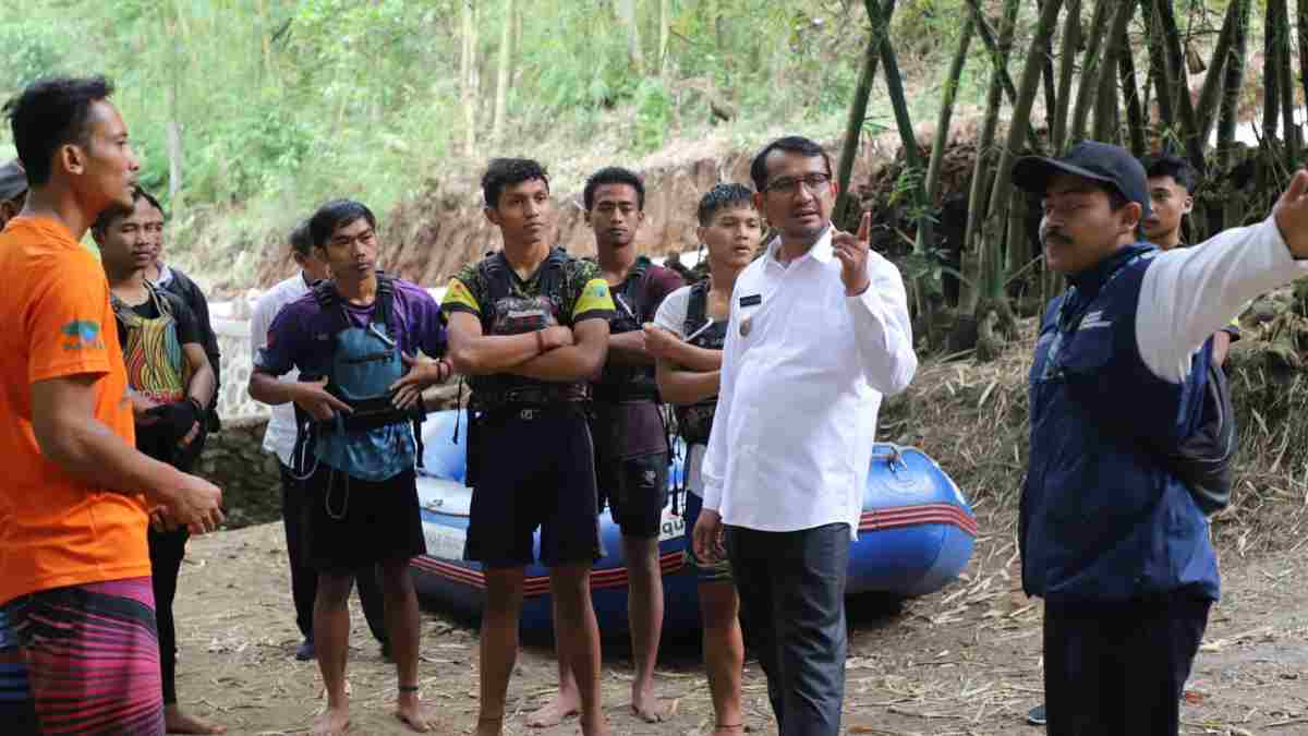 Wabup Garut Cek Lokasi Arung Jeram di Sungai Cimanuk