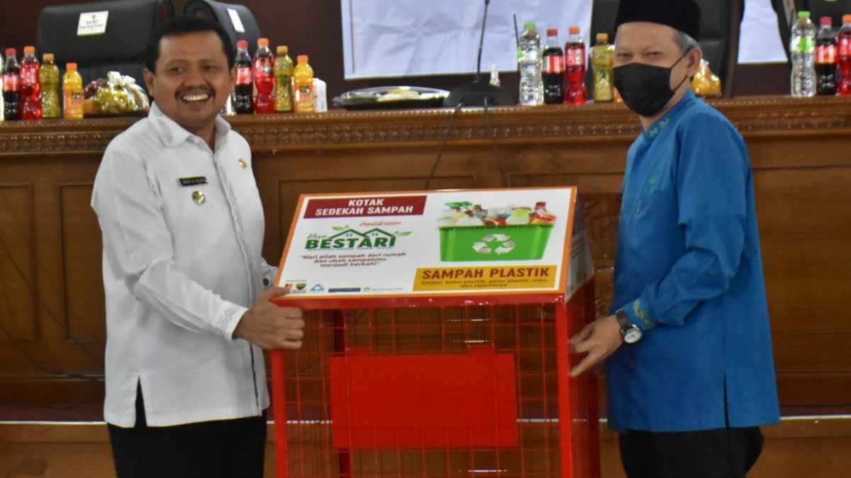 15 Titik di Sumedang Dilengkapi Tempat Sampah Anorganik