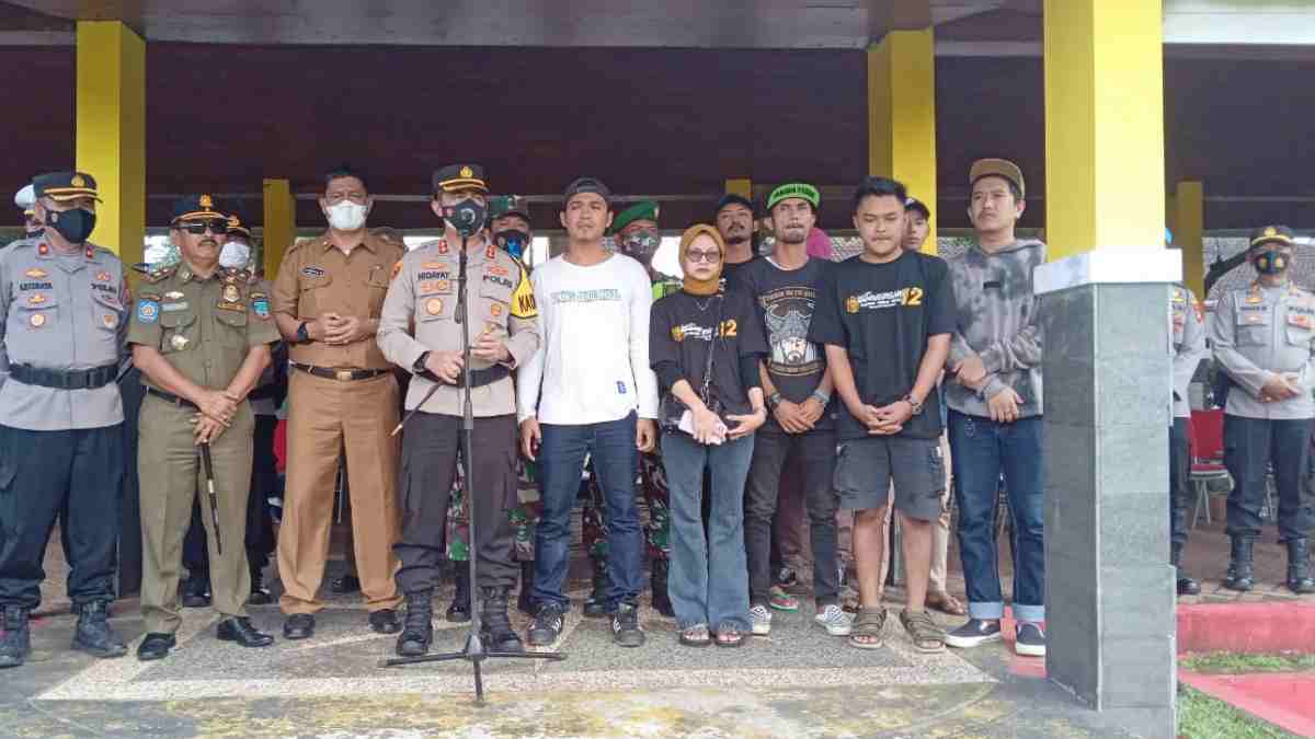 Viking Jurig Kidul dan Polres Pangandaran Doakan Korban Tragedi Stadion Kanjuruhan