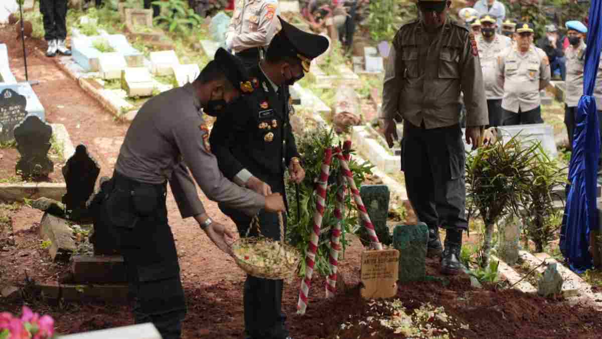 Aiptu Asep Wahyudi, Korban Ledakan Bom di Kedubes Australia 2004 Tutup Usia