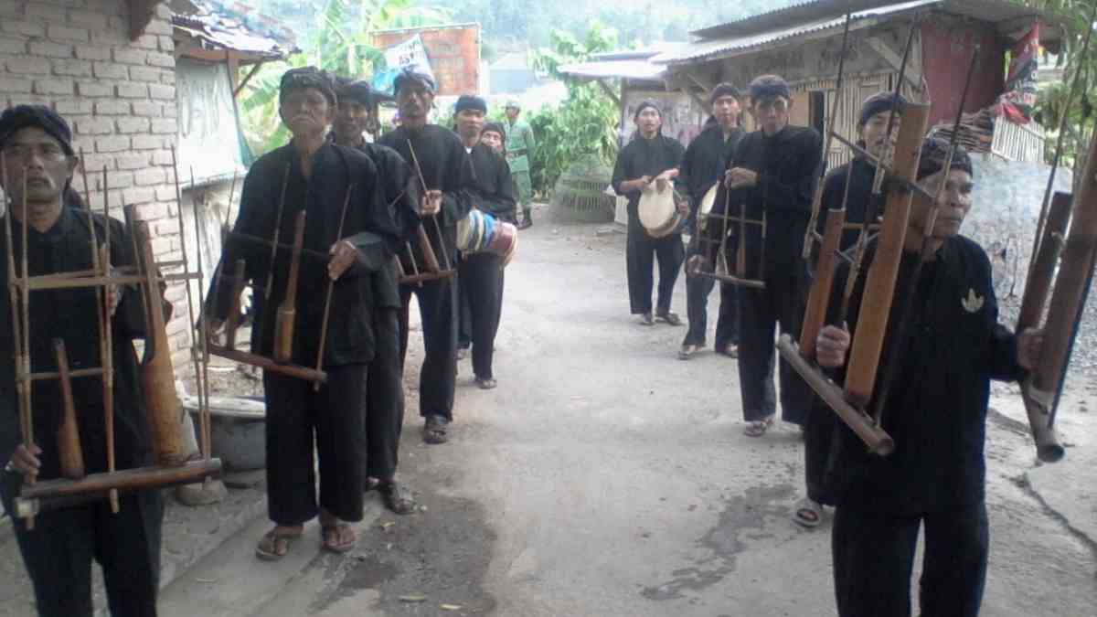 Angklung Jenglung dari Cirangkong Sumedang, Tetap Lestari Sejak Zaman Para Wali