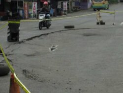 Jalan Ambles di Tanjakan Eba Sumedang, Waspada!