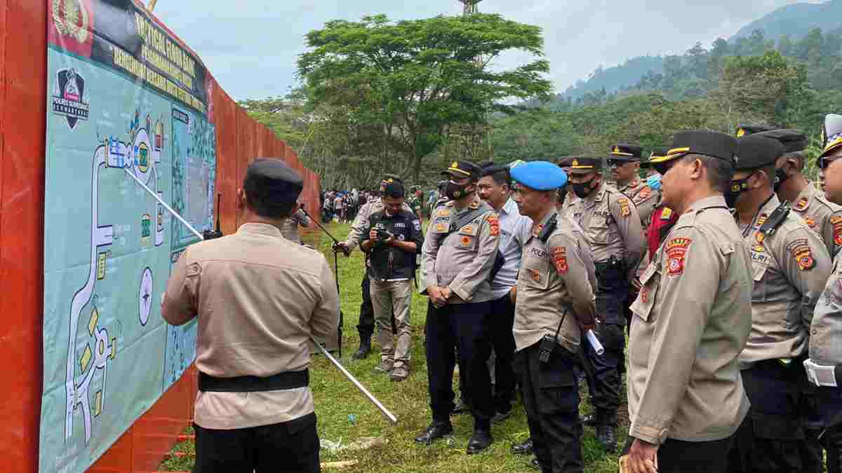 Ratusan Polisi Siap Amankan Konser Musik di Kiarapayung Sumedang