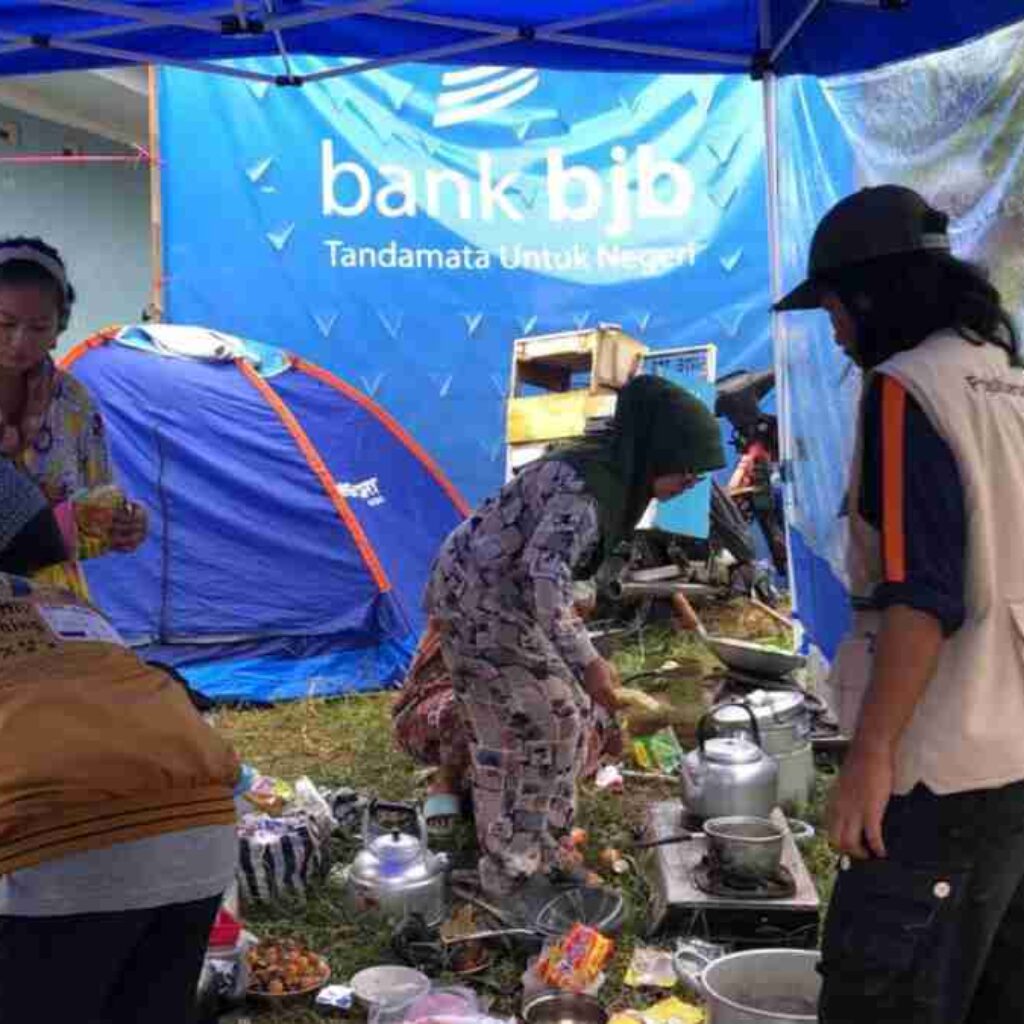 bank bjb Kirim Logistik ke Wilayah Perbatasan Cianjur-Sukabumi
