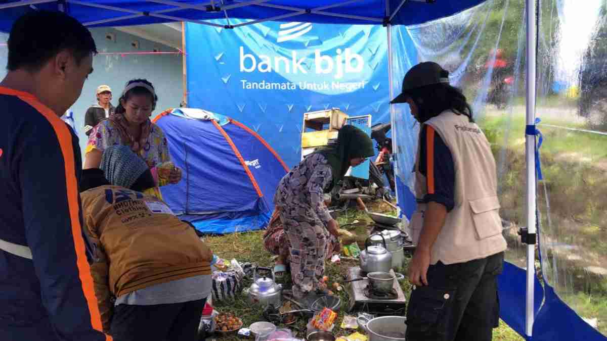 bank bjb Kirim Logistik ke Wilayah Perbatasan Cianjur-Sukabumi