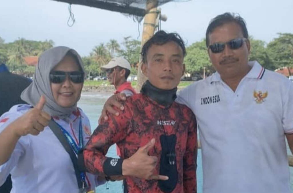 Atlet Cabor Selam Laut Kontingen Pangandaran Raih Medali Emas pada Porprov XIV Jabar