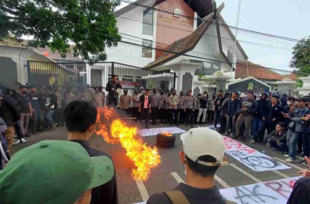 Mahasiswa Sumedang Unjuk Rasa, Tolak RKUHP