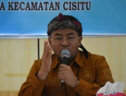 Wabup Sumedang Berikan Arahan kepada Aparat Kecamatan dan Desa di Cisitu