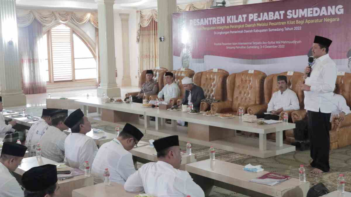 Wujudkan Aparatur Profesional dan Agamis, Pejabat di Sumedang Ikuti Pesantren Kilat