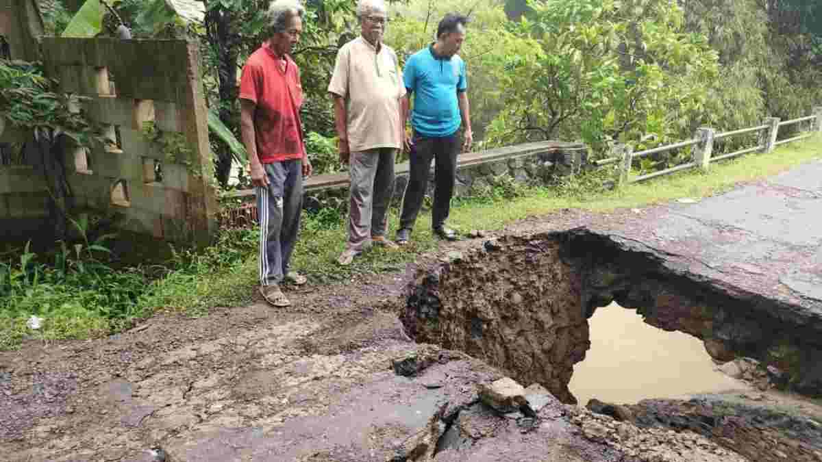 Jembatan Ambruk di Conggeang Sumedang Makan Korban