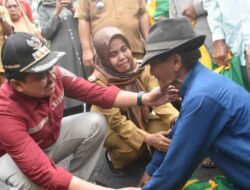 Warga Sujud Syukur, Jembatan Cisaar Lanang di Tomo Sumedang Selesai Dibangun