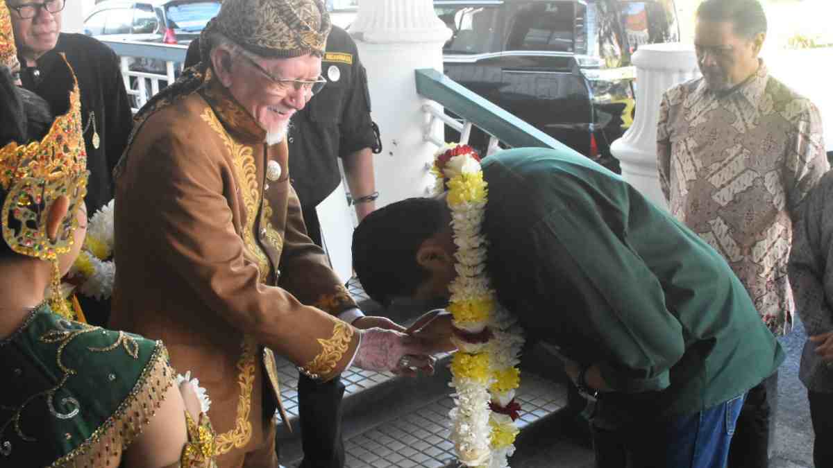 Karaton Sumedang Larang Gelar Ngawangkong Kasumedangan