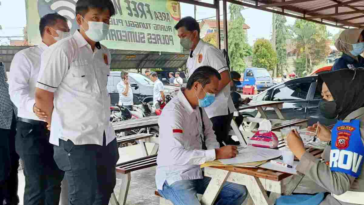 Pejabat Utama Polres Sumedang Dites Urine Dadakan