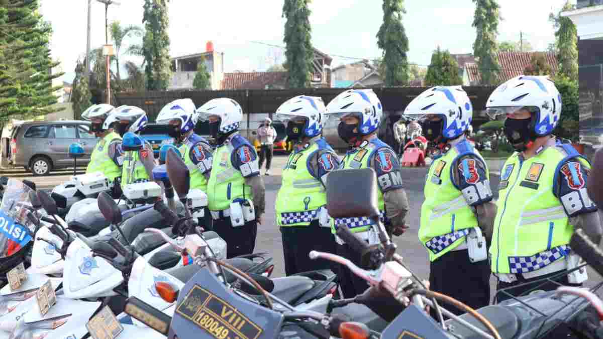 Warga Sumedang Patuhi Aturan Lalu Lintas