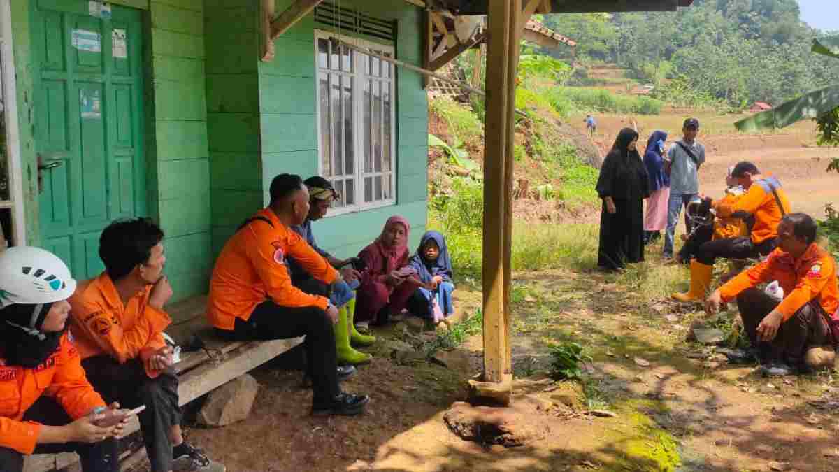 Bencana Pergerakan Tanah di Jatinunggal Sumedang