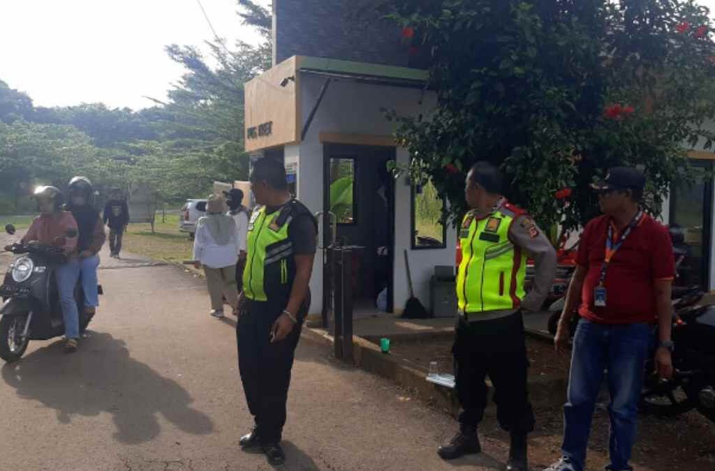 Wisatawan Serbu Tanjung Duriat Sumedang, Polisi Siaga