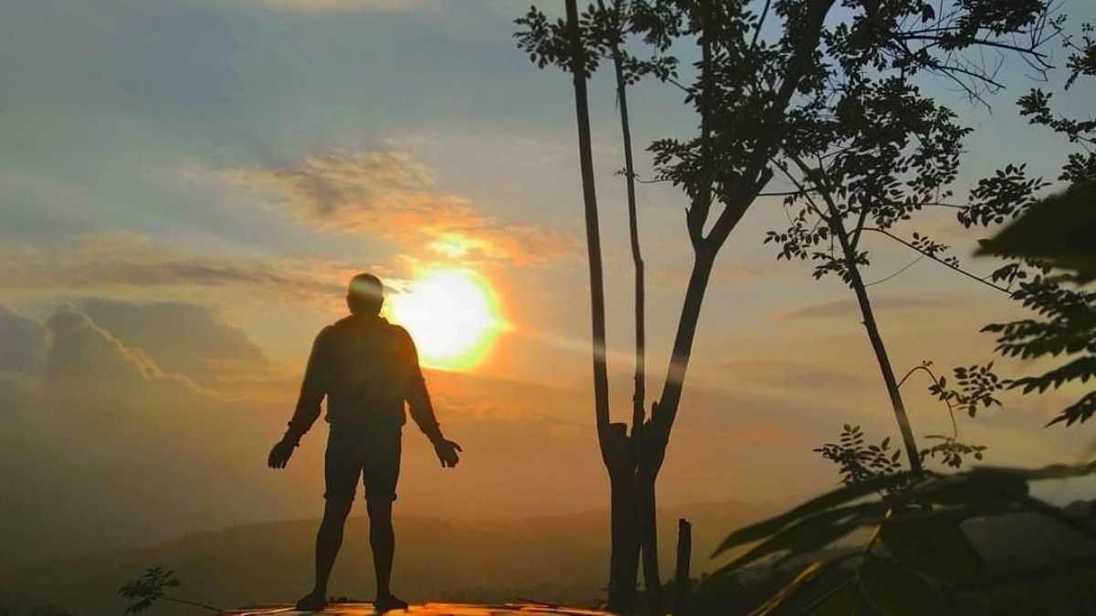 Bukit Pasir Angin Tasikmalaya, Wisata Alam Penuh Pesona bak