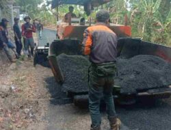 Warga Cibubuan Conggeang Sumedang Sambut Gembira Perbaikan Jalan