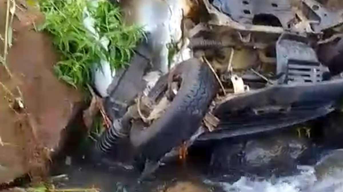 Mobil Siaga Desa Sukajadi Terjun ke Jurang di Wado Sumedang