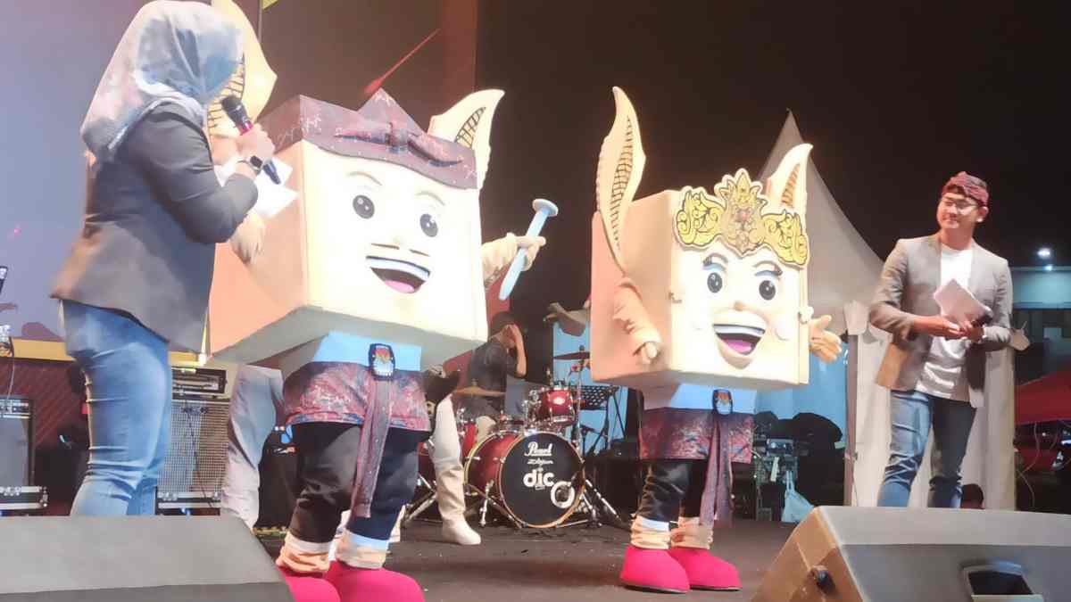 Pakai Seniman Bandung saat Launching Maskot dan Jinggel, KPU Sumedang Dianggap Tak Adil