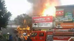 2 Bangunan di Pasar Simpang Dago Bandung Terbakar