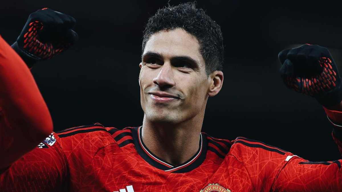 Bek Man United, Raphael Varane Pilih Gabung Como