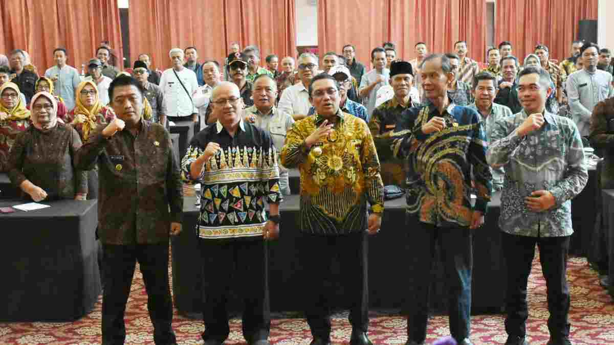 Kepala Desa di Sumedang Diminta Akselerasi Program Pembangunan