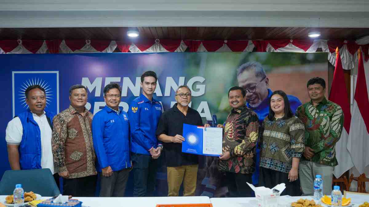 DPP PAN Serahkan Surat Rekomendasi untuk Dony-Fajar di Pilkada Sumedang 2024