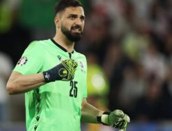 Giorgi Mamardashvili, Kiper Muda Georgia Segera Gabung Liverpool