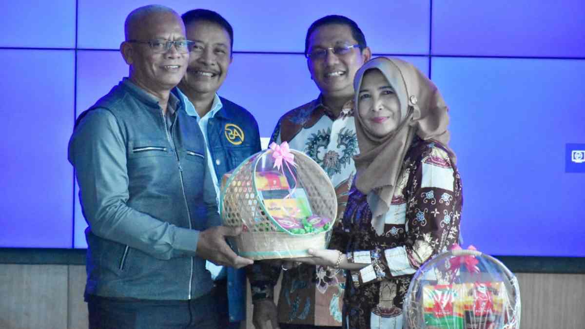 Kembangkan Potensi Lokal, Pemkab Sumedang dan Garut Jalin MoU