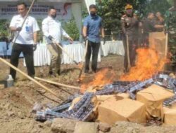 Bea Cukai Gagalkan Peredaran Rokok Ilegal di Sumedang, 848.000 Batang Dimusnahkan