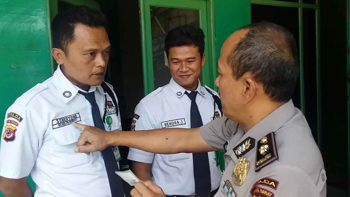 Polda Jabar Razia Satpam di Pangandaran