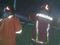 Rumah Semi Permanen di Ganeas Sumedang Ludes Terbakar