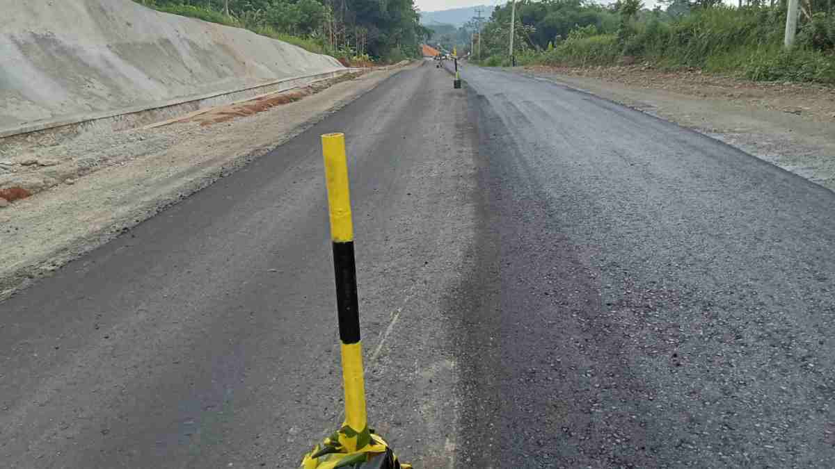 Jalan Lingkar Utara Waduk Jatigede Sumedang