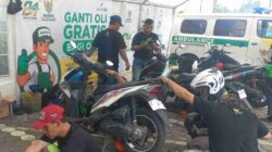 Ratusan Driver Ojol Antusias Antre Oli Gratis di Baznas Sumedang