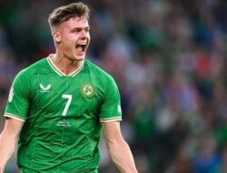 West Ham Pinjam Striker Muda Berbakat Irlandia, Evan Ferguson