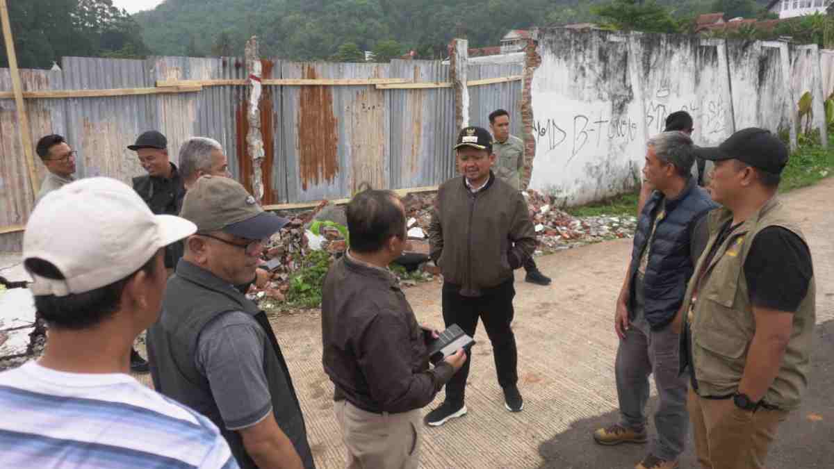 Bupati Dony Monitor Penataan Sport Center Cigugur Sumedang