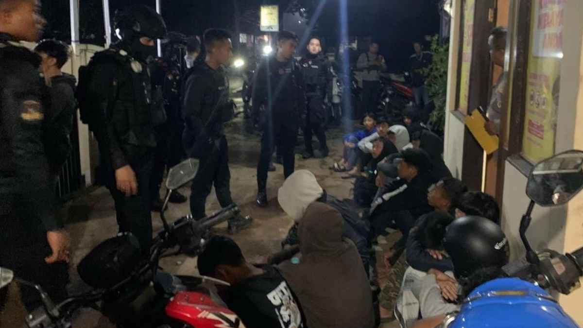 Polisi Amankan 26 Remaja Perang Sarung di Sumedang