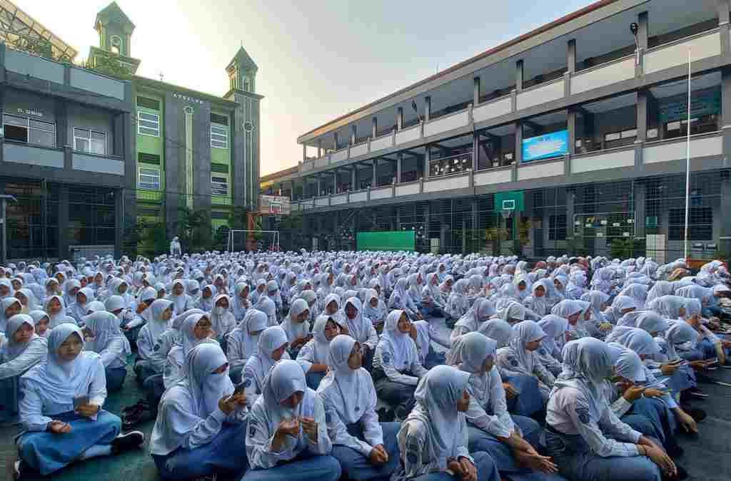 SmartTren Ramadan 1446 H di SMAN 5 Tasikmalaya: Tingkatkan Kualitas Ibadah dan Bentuk Generasi Berakhlak