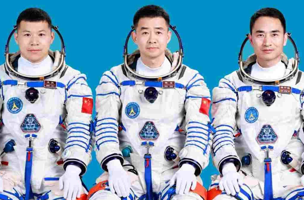China Luncurkan 3 Astronot ke Tiangong