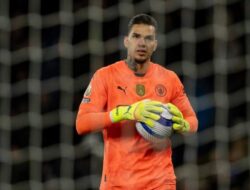 Ederson Berpeluang Pergi dari Man City, Klub Saudi Pantau Situasi