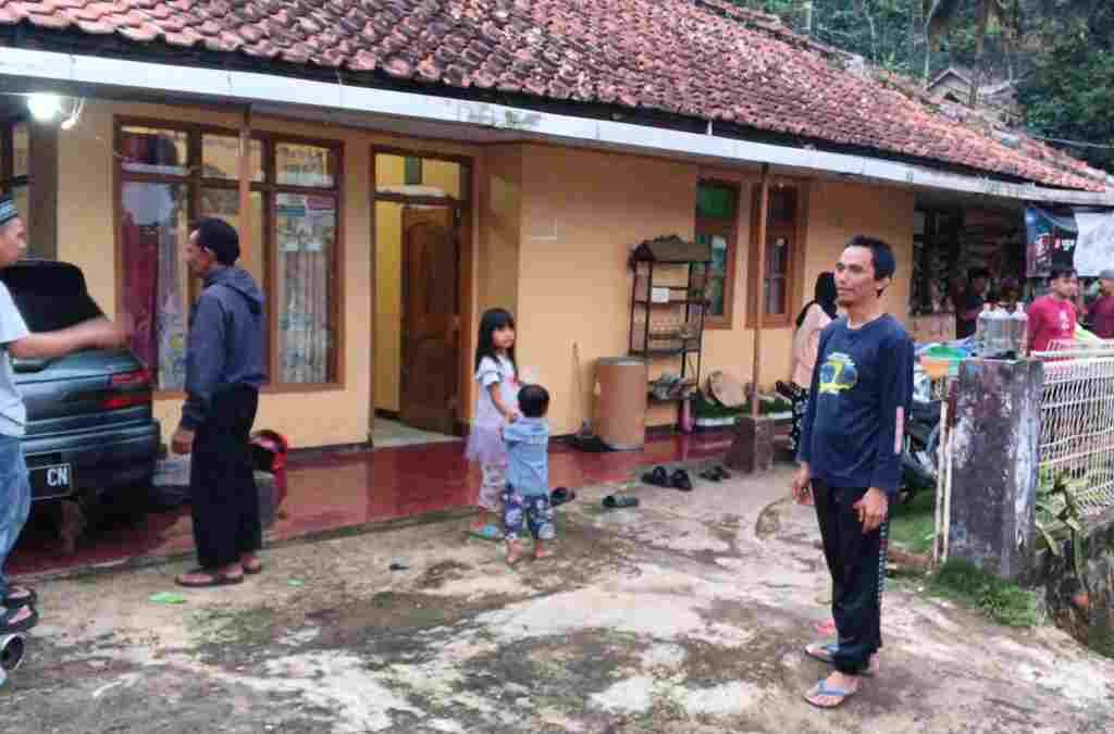 Tak Ada Hujan dan Angin, 6 Rumah di Rancakalong Sumedang Disambar Petir