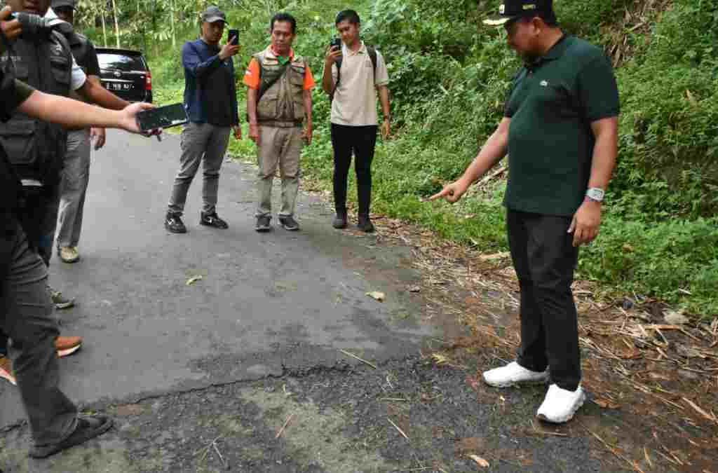 Bupati Sumedang Targetkan 2027 Jalan Kabupaten Kinclong