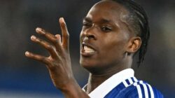 Chelsea Bidik Striker Muda Emanuel Emegha