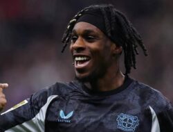 TAA Pindah ke Real Madrid, Liverpool Buru Jeremie Frimpong