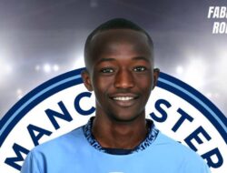 Man City Bajak Striker Muda PSG