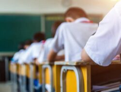 Rakyat Dituntut Pintar, Tapi Sulit Akses Belajar?