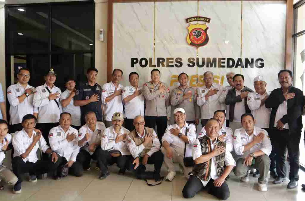 Apdesi Sumedang Dukung Desa Ciuyah, Laporkan 6 Oknum Wartawan ke Polisi