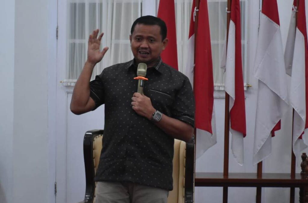 Bupati Sumedang Akui Jasa Guru Hingga Cita-citanya Tercapai